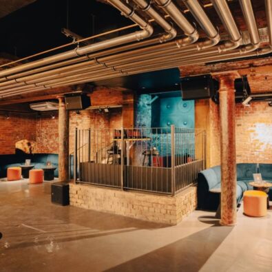 Void Acoustics black venu 12 v2 in Double Down bar in Manchester 05