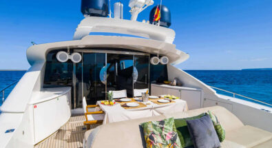 Yachting - Dining