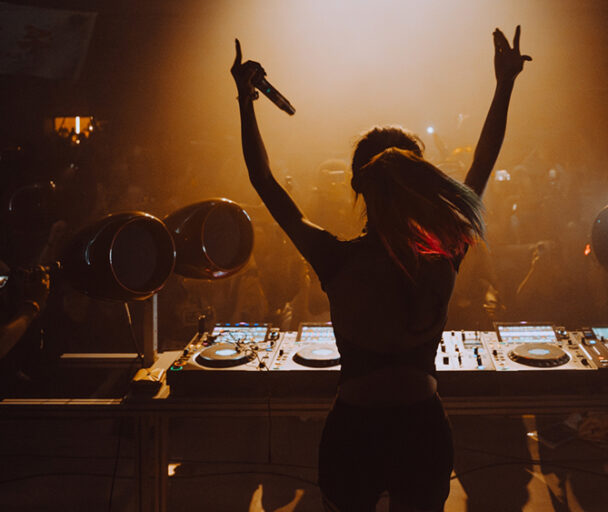 DJモニタリング